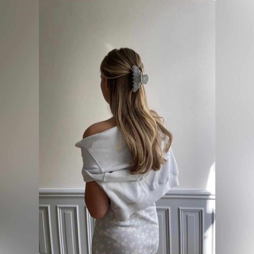Djerf Avenue x Emi Jay LA Exclusive Staple sweatshirt in Dream Cake